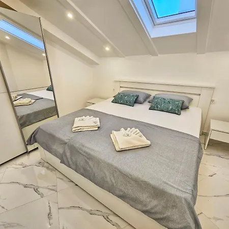 Jasmin Apartment